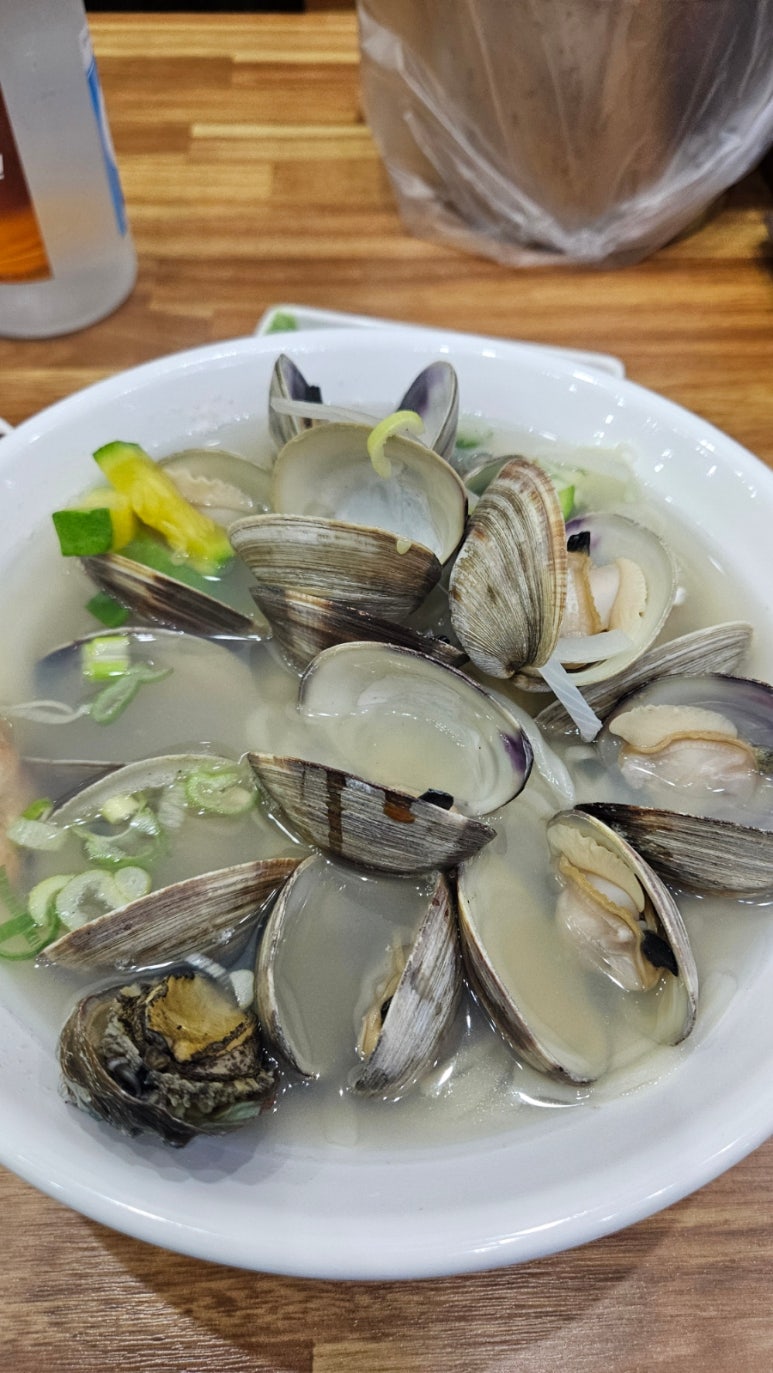한땀조개왕칼국수 이미지