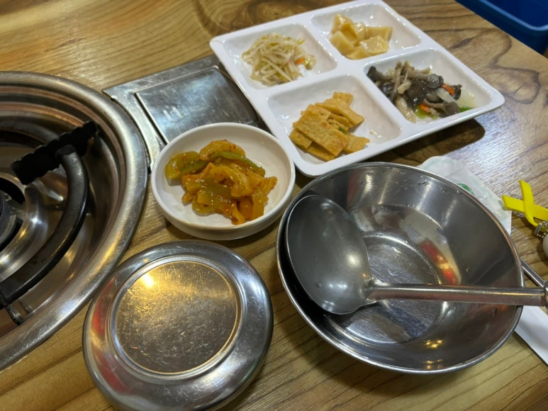 양푼생돼지김치찌개 이미지
