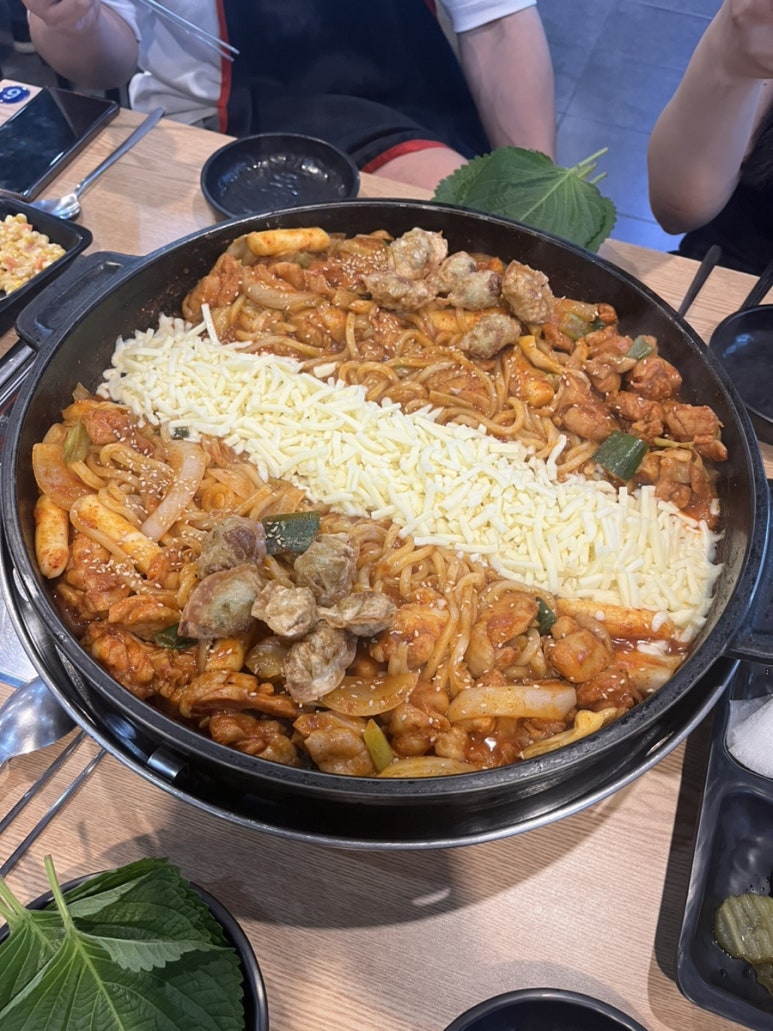 홍춘천치즈닭갈비마들역점 이미지