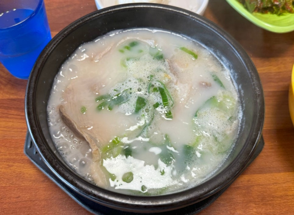 유니고기국밥 이미지
