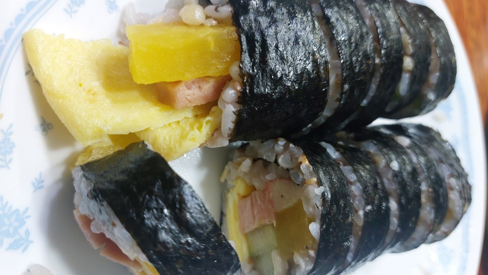 오늘은 김밥 이미지