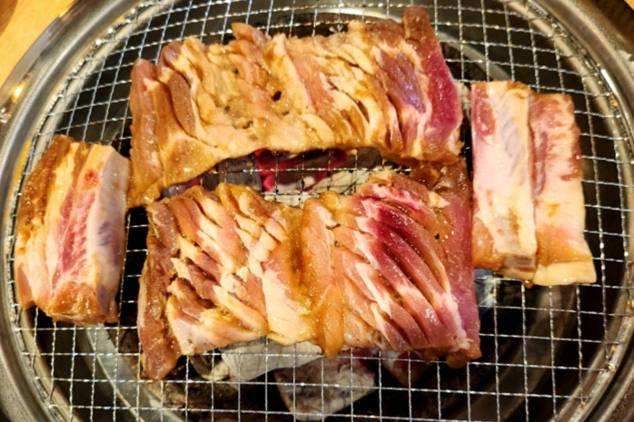 돈돈멍석숯불갈비 이미지