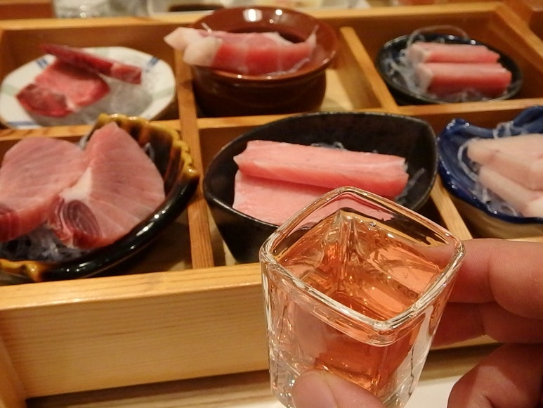 군참치 이미지