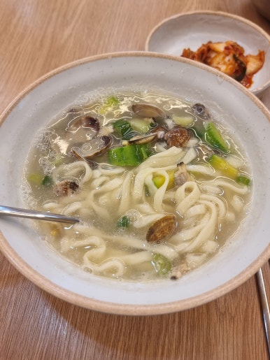조가바지락칼국수 이미지
