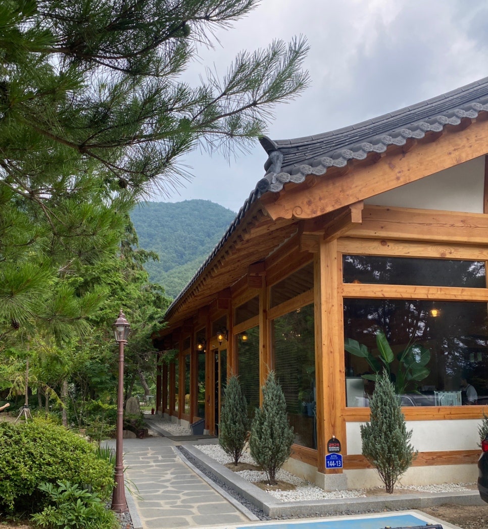아떼에르 인 예다숲 이미지