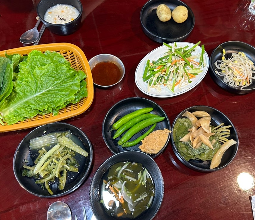 참숯불에꾸운닭앤꿈장어 이미지