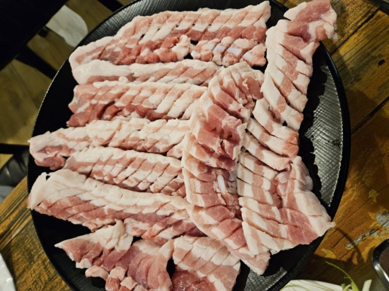 황금대패삽겹살 이미지