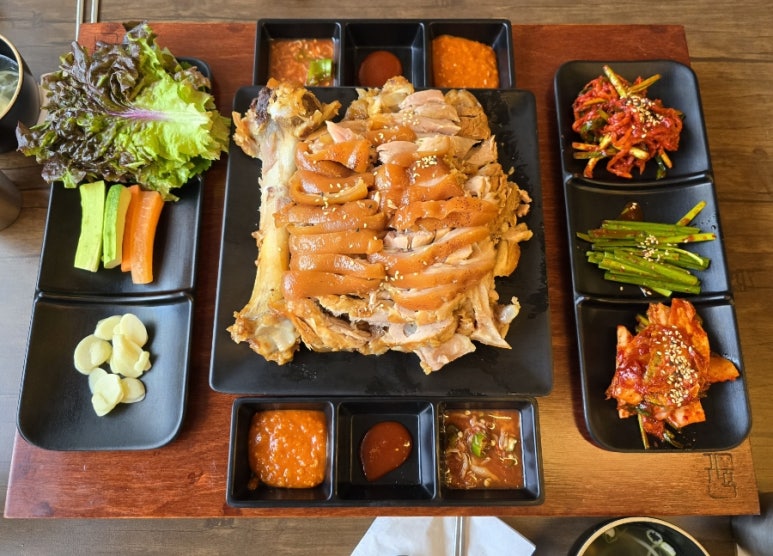귀한족발석관점 이미지