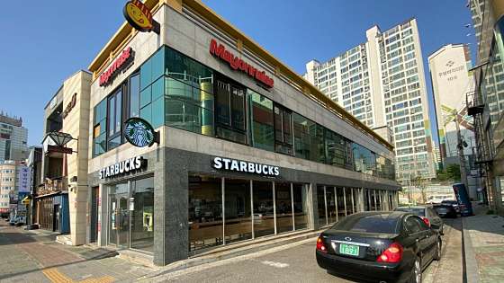 스타벅스 포항영일대비치점 이미지
