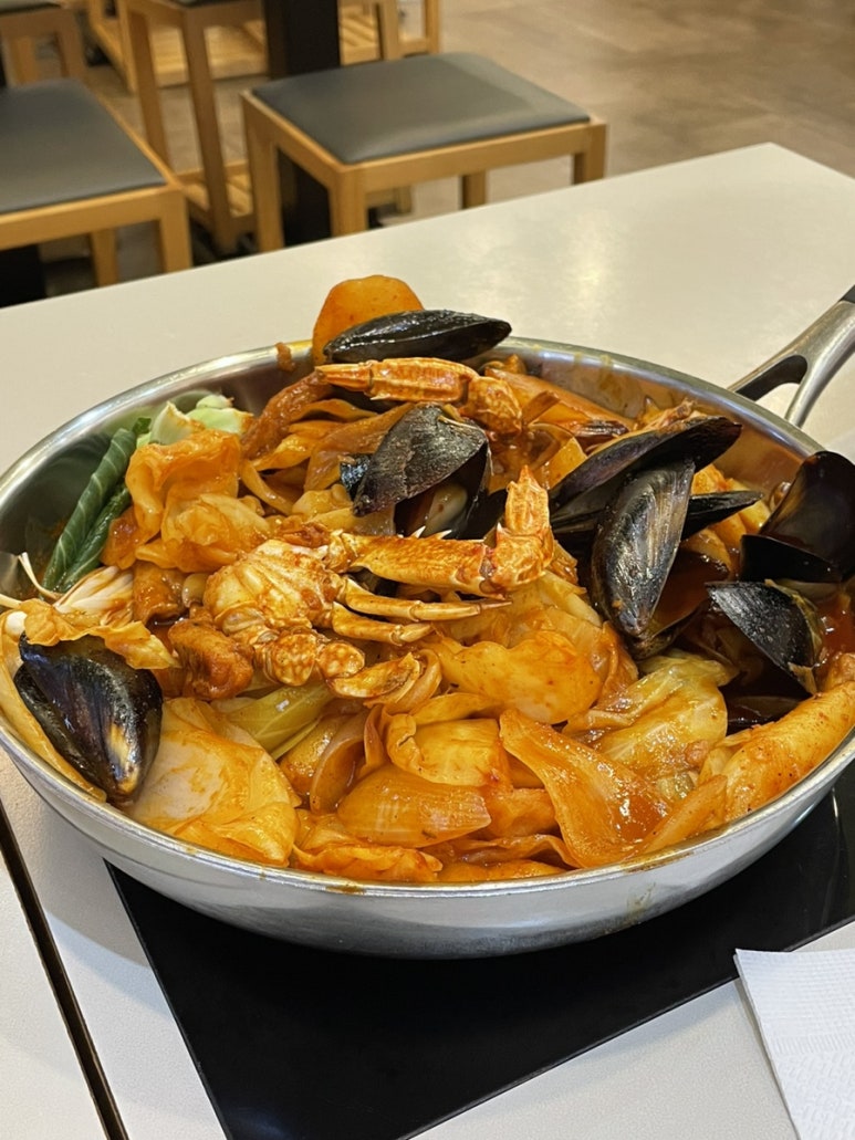 안동찜닭해물떡찜 이미지