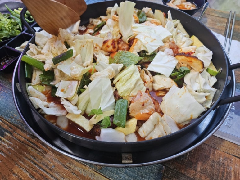 종착역닭갈비 이미지