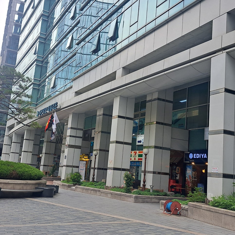 라라홍메이크업 이미지