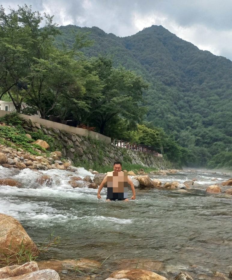 지리산 벚꽃 카라반 캠핑장 이미지