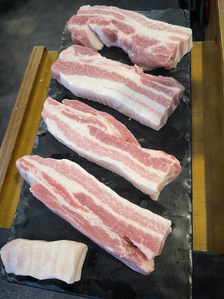 돼지대첩영등포선유도역점 이미지