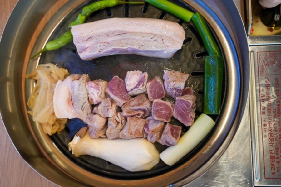 야돼지다 이미지