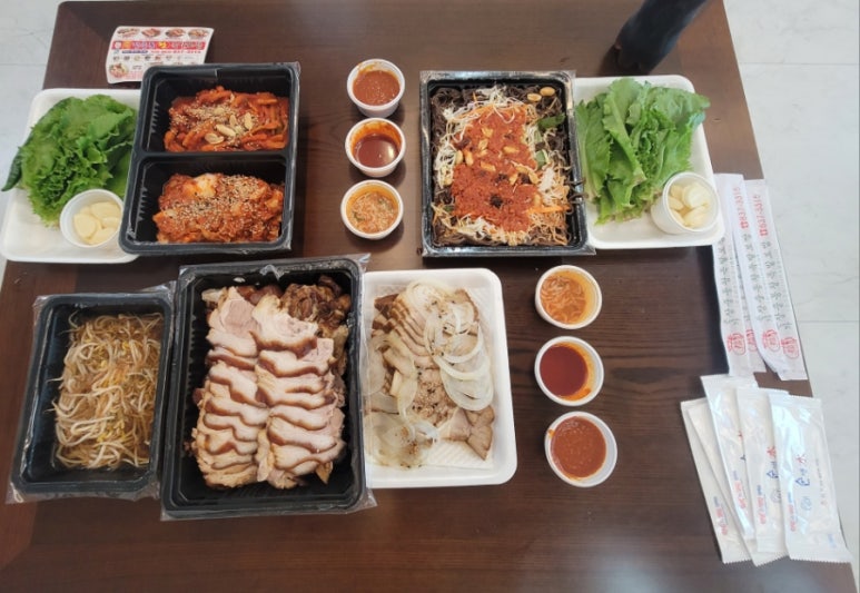 본가장충동왕족발 이미지
