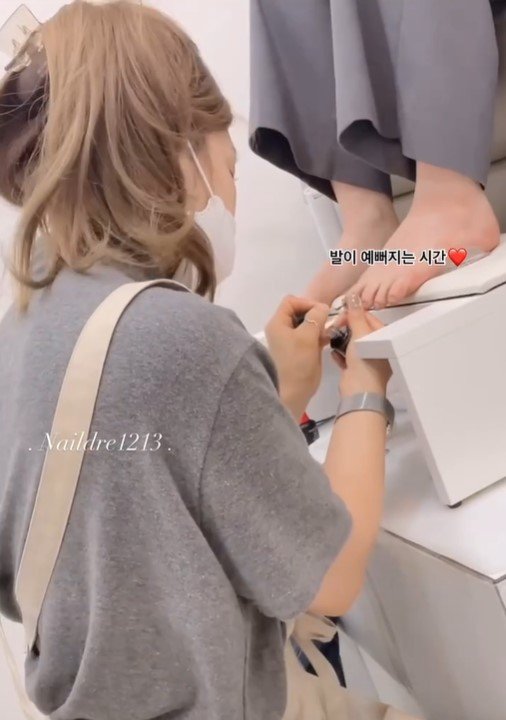 네일드레 이미지