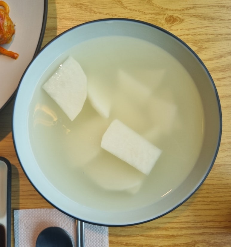 동해물과아구찜 이미지