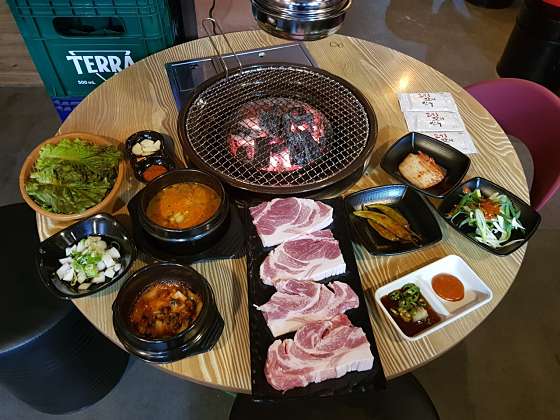 그릴스 이미지