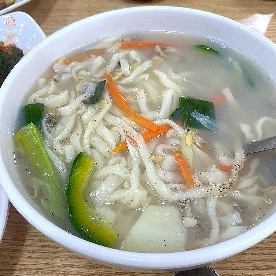 왕진물칼국수 이미지