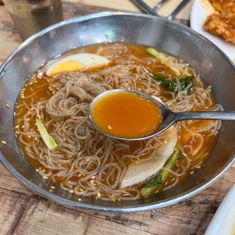 왕세숫대야냉면 이미지