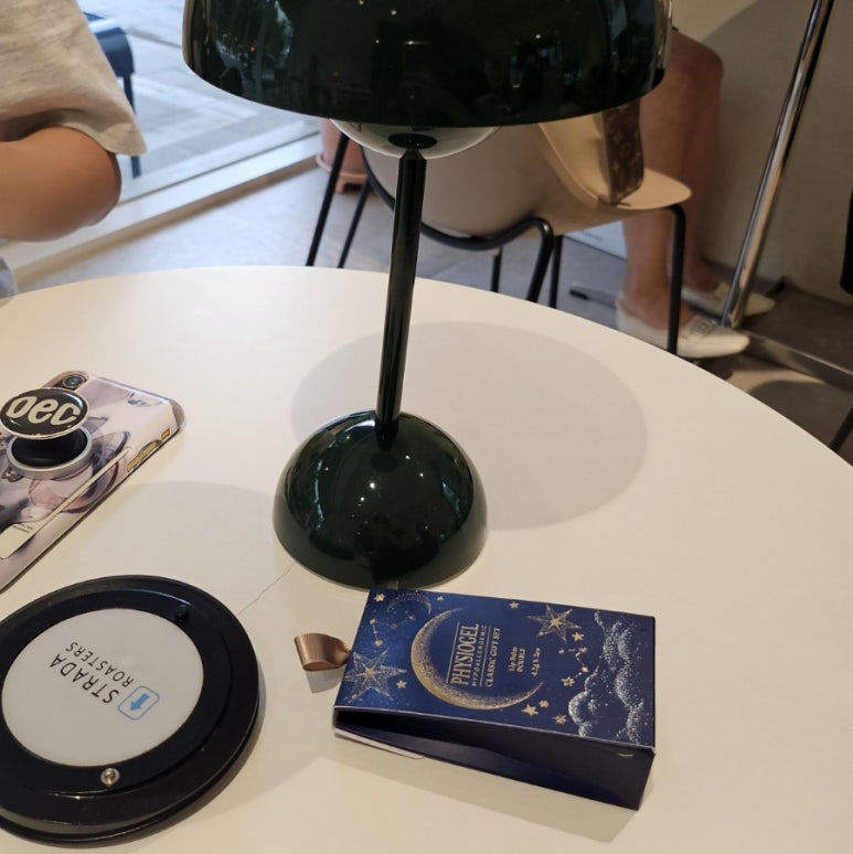 스트라다 공덕점 이미지