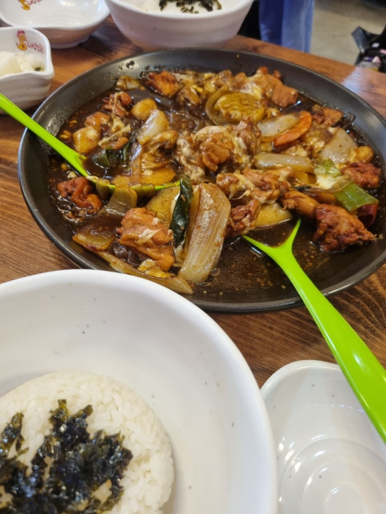 모서리 다방 이미지