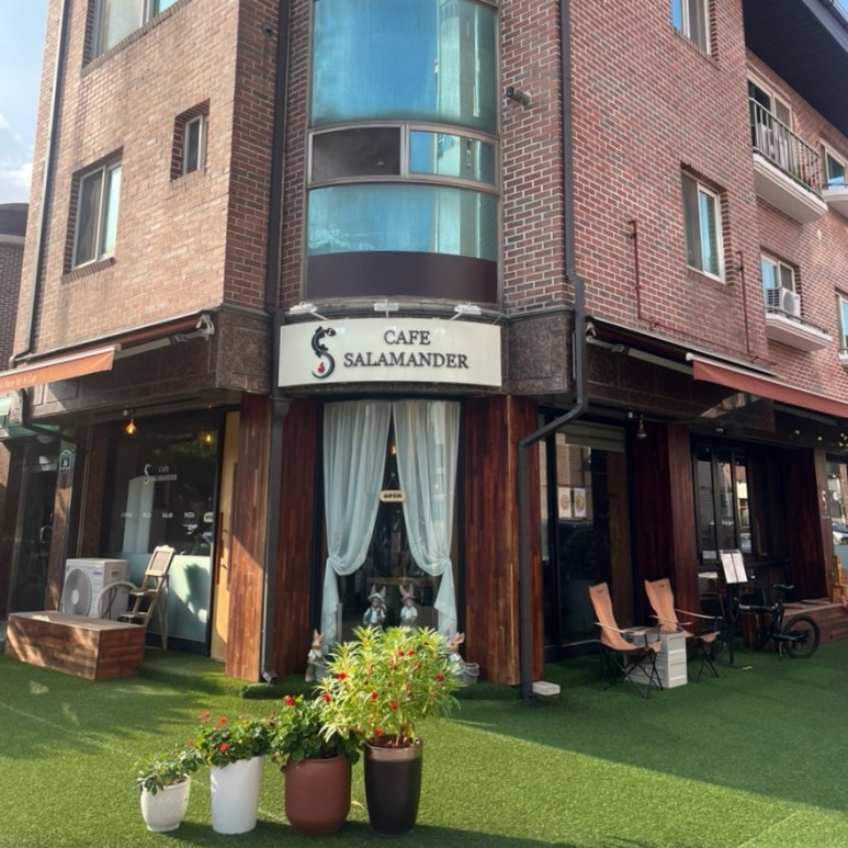 카페살라만다 이미지