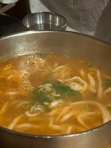 국수먹는꼴뚜기 이미지