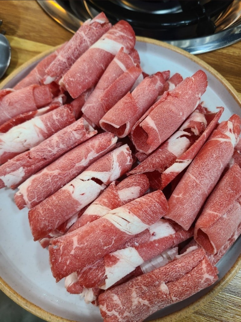 주남얼큰샤브칼국수 이미지