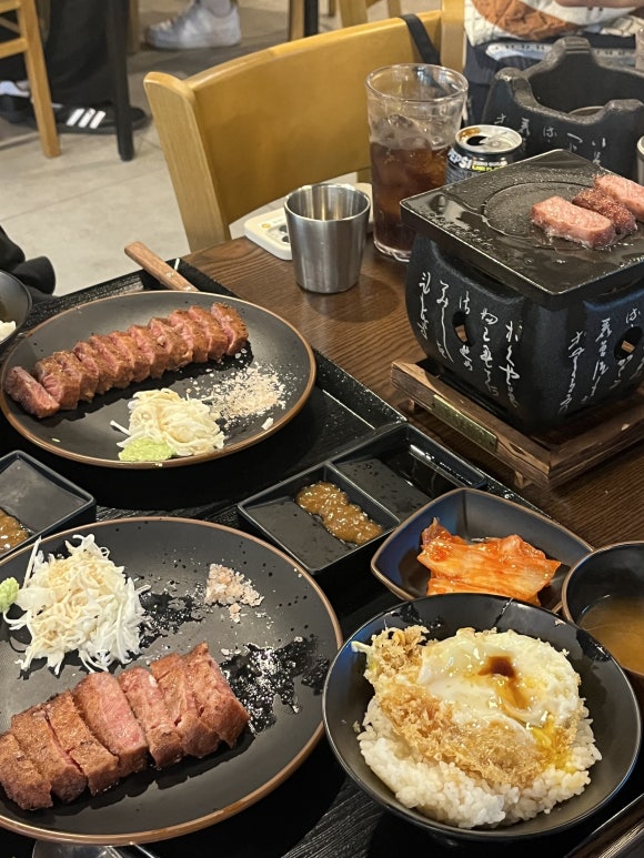 뮤먼트네일 이미지
