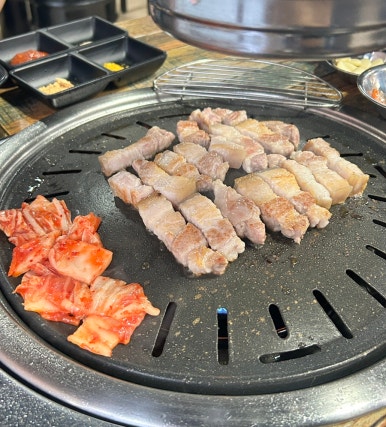 더덕먹은제주뚱돼지 이미지