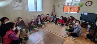 그녀들의꽃수다협동조합 이미지