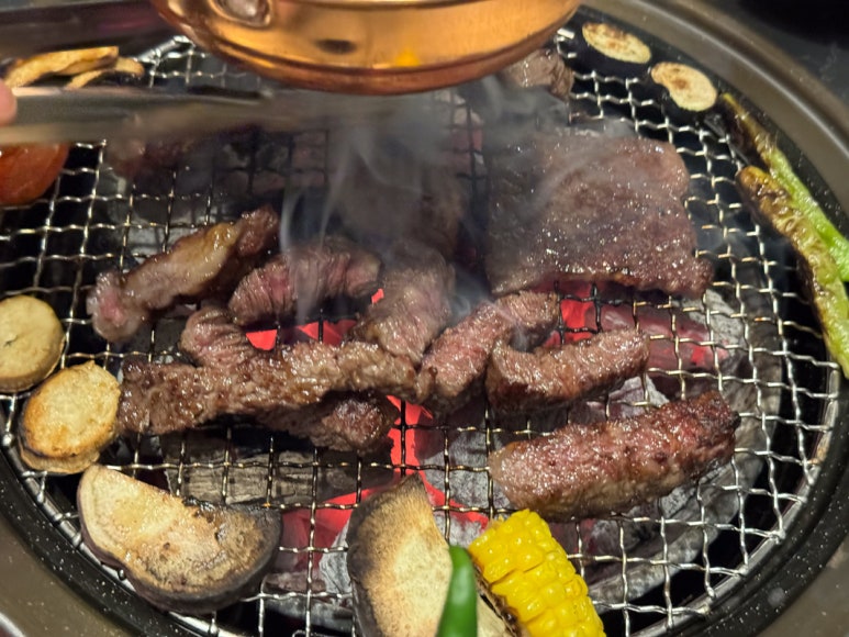 강남생고기 이미지