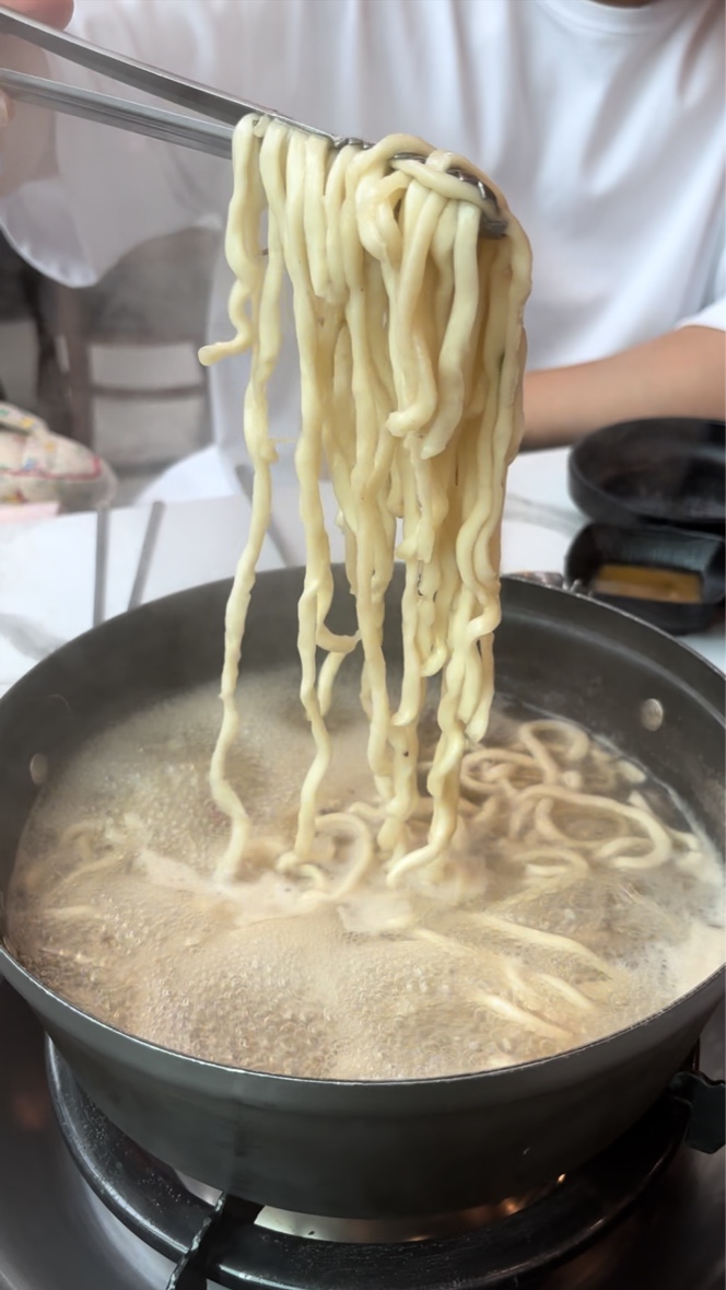 정성담은샤브칼국수 이미지
