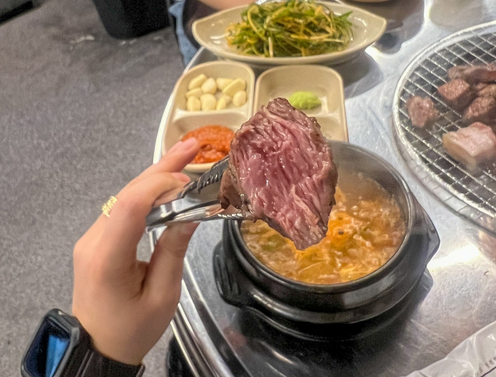 불타는돼지 이미지