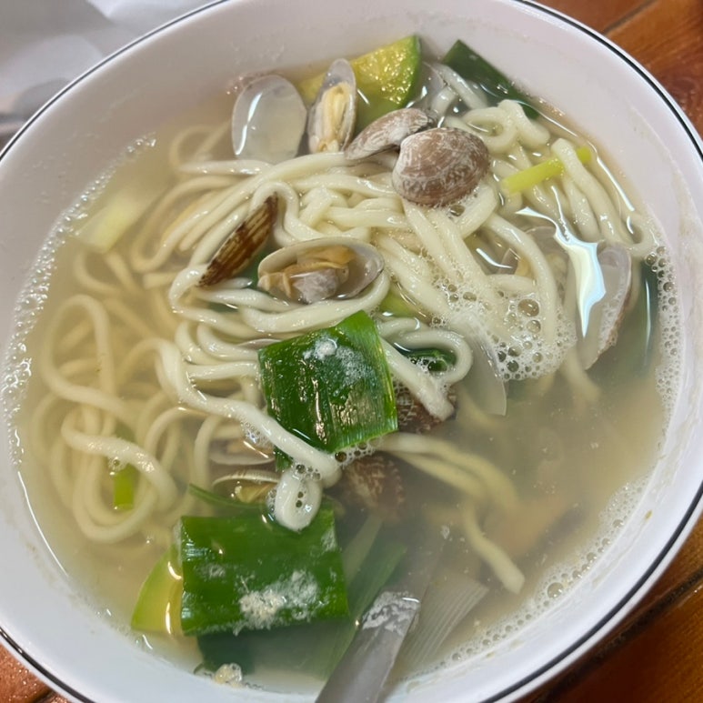 손칼국수보리밥한정식 이미지