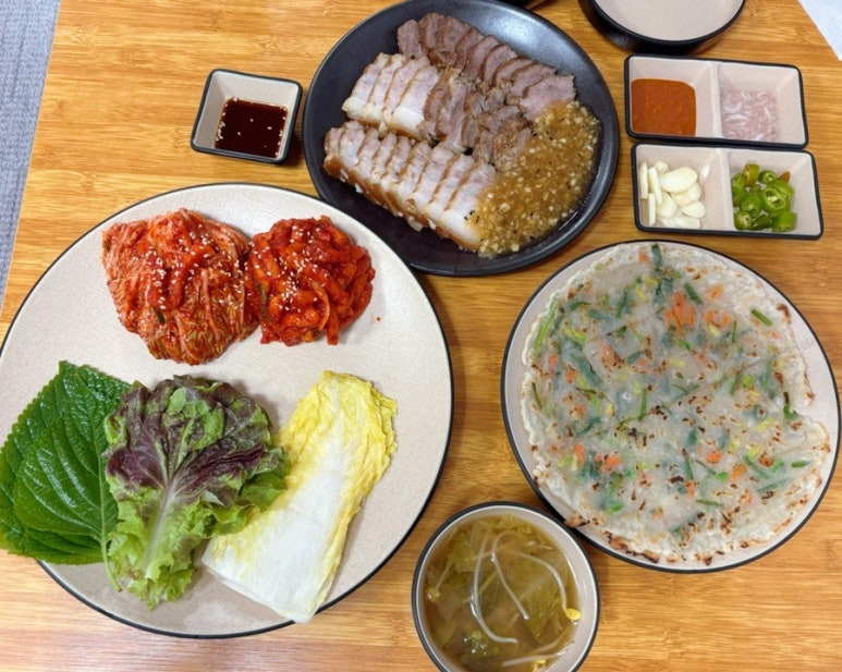 황제보쌈냉면칼국수 이미지