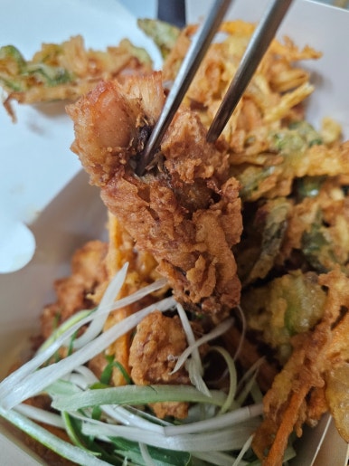아자자치킨 이미지