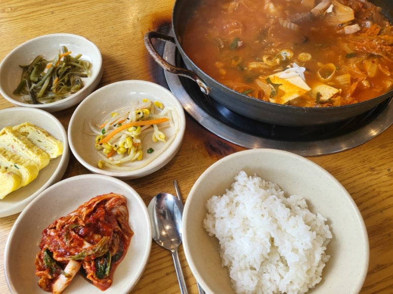 별난돼지김치 이미지