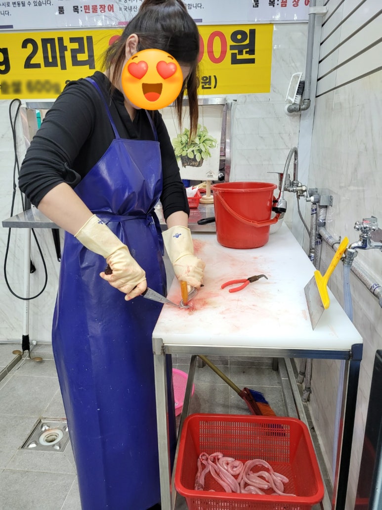 풍천장어와부산꼼장어 이미지