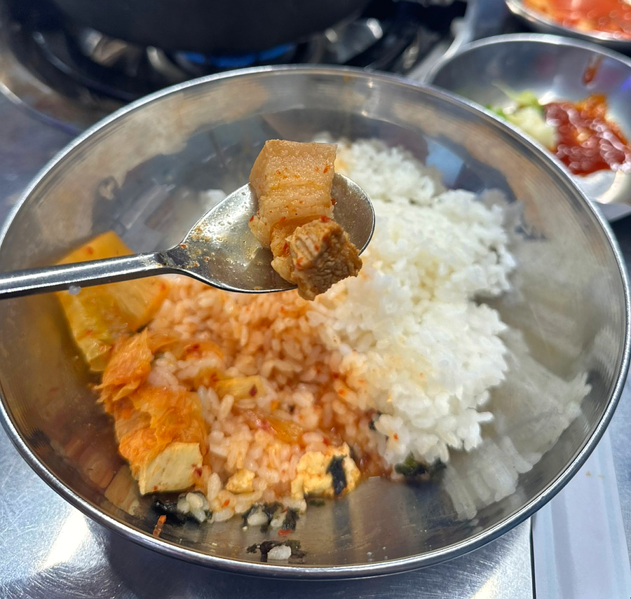 돈돼지유 생삼겹살 이미지