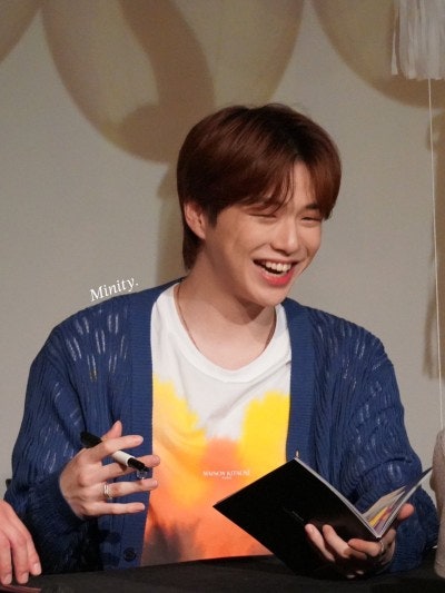 제이제이뮤즈 이미지