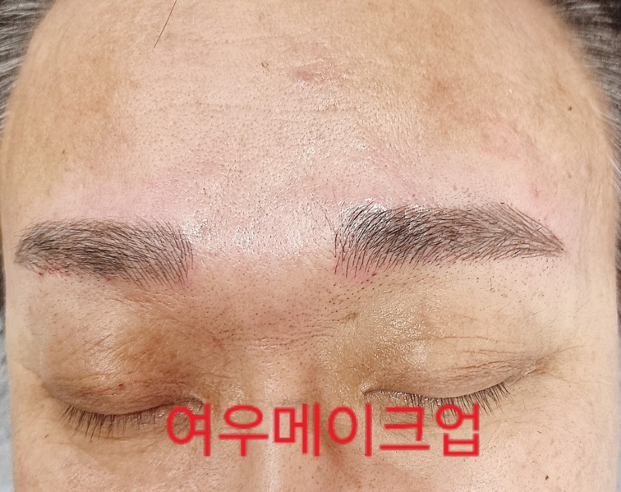 여우눈썹 이미지