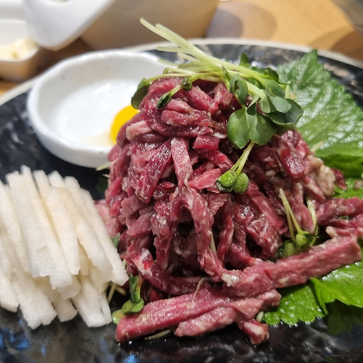 야돼지다 이미지