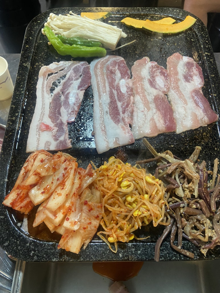 돈돌집 이미지