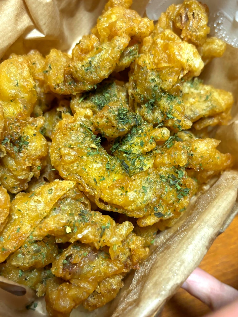 찐불이찐숯불두마리치킨 이미지