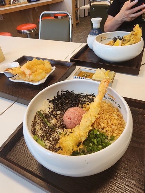 요미우돈교자 해리단길 이미지