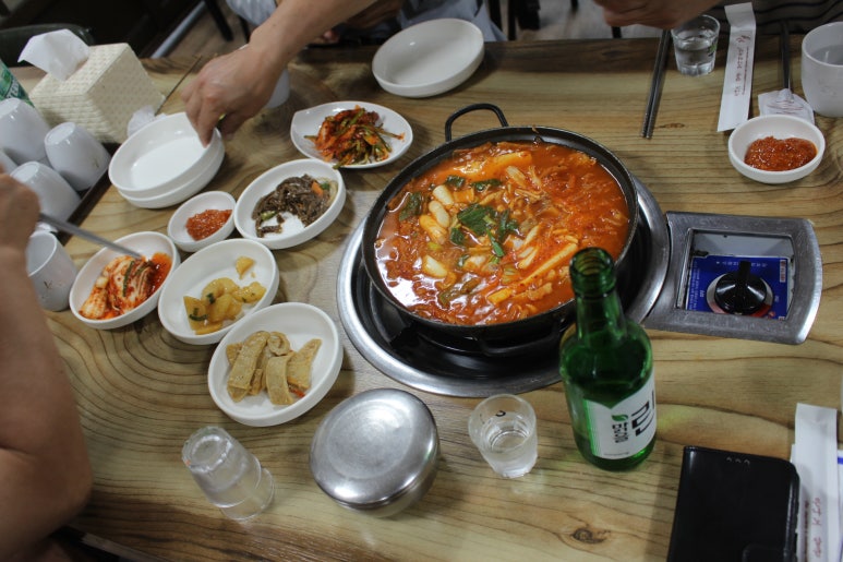 고향돼지촌 이미지