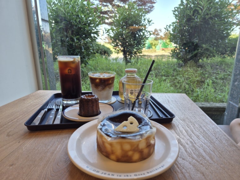 카페우드진 이미지